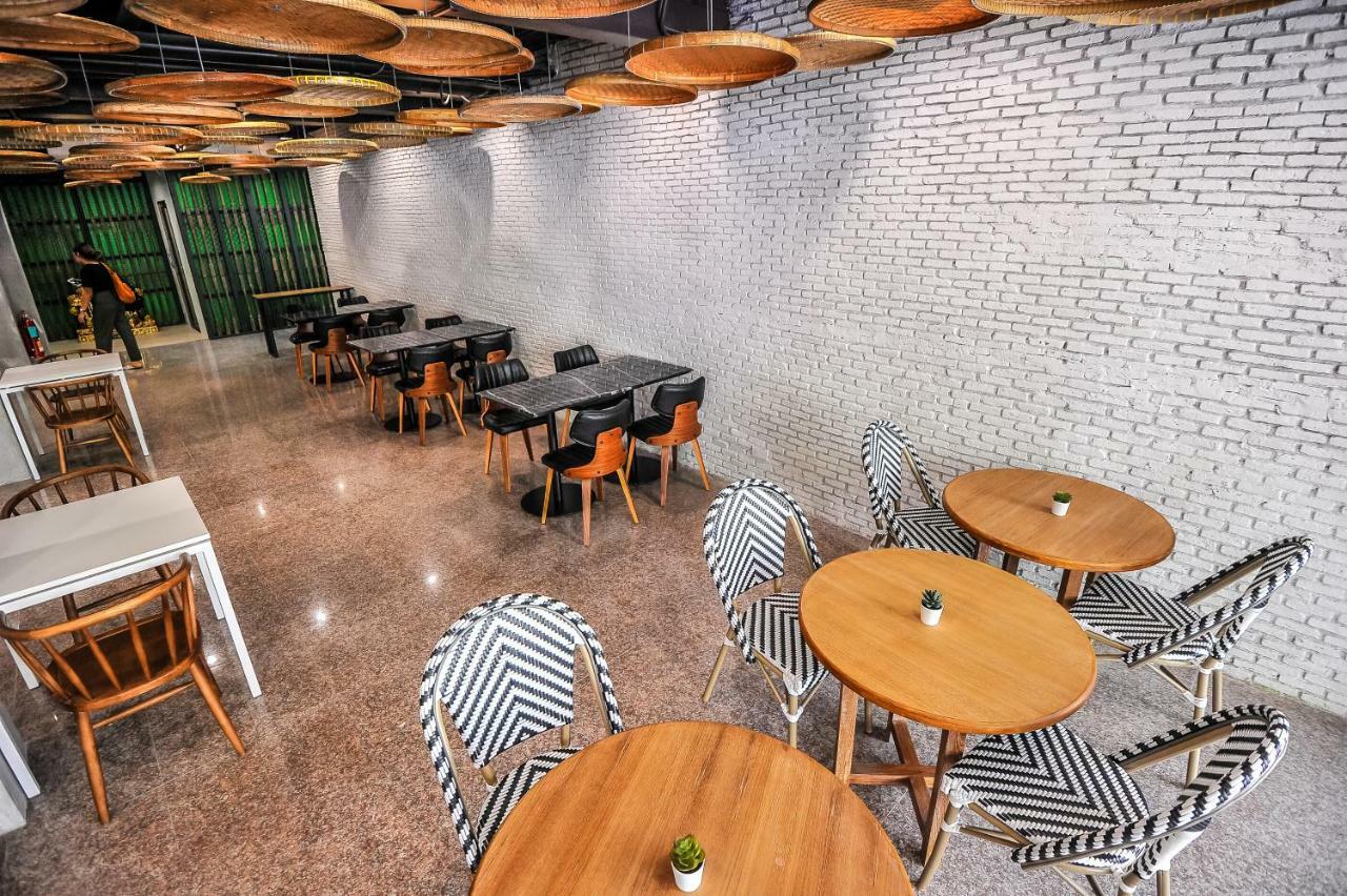 7 Days Premium Hotel At Icon Siam Station Bangkok Extérieur photo