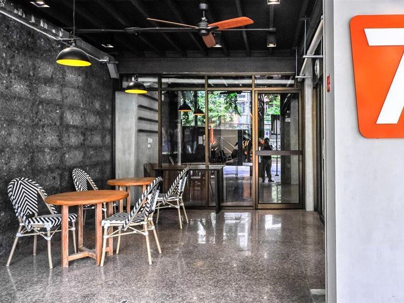 7 Days Premium Hotel At Icon Siam Station Bangkok Extérieur photo